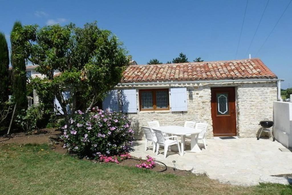 Gites Chez Belliveau Meursac Exterior foto