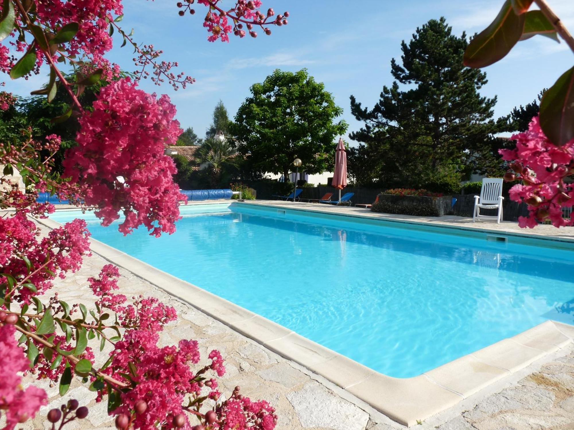 Gites Chez Belliveau Meursac Exterior foto