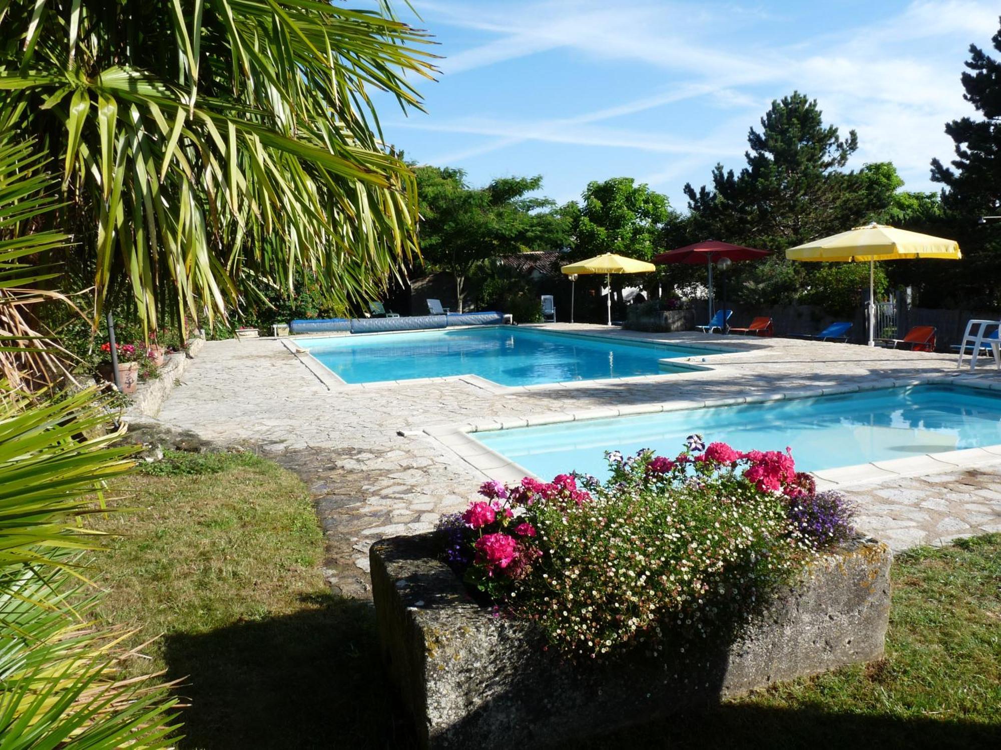 Gites Chez Belliveau Meursac Exterior foto